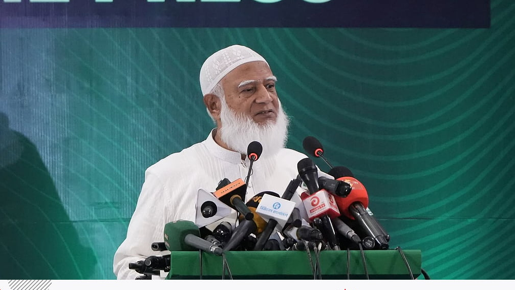 জামায়াত আমিরের তীব্র সমালোচনা: এক লুটেরার হাত থেকে অন্য লুটেরার হাতে ক্ষমতার হস্তান্তর
