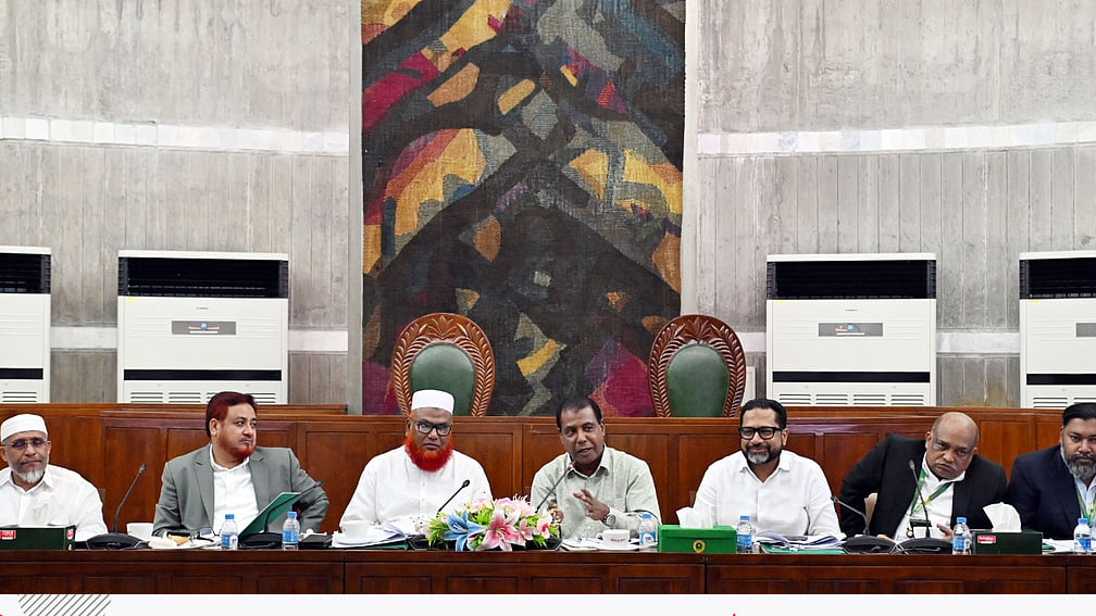 পূর্বাচল ও ঝিলমিলে ১,০৭৪ প্লট বরাদ্দে অনিয়ম, স্থগিত নথির কার্যক্রম